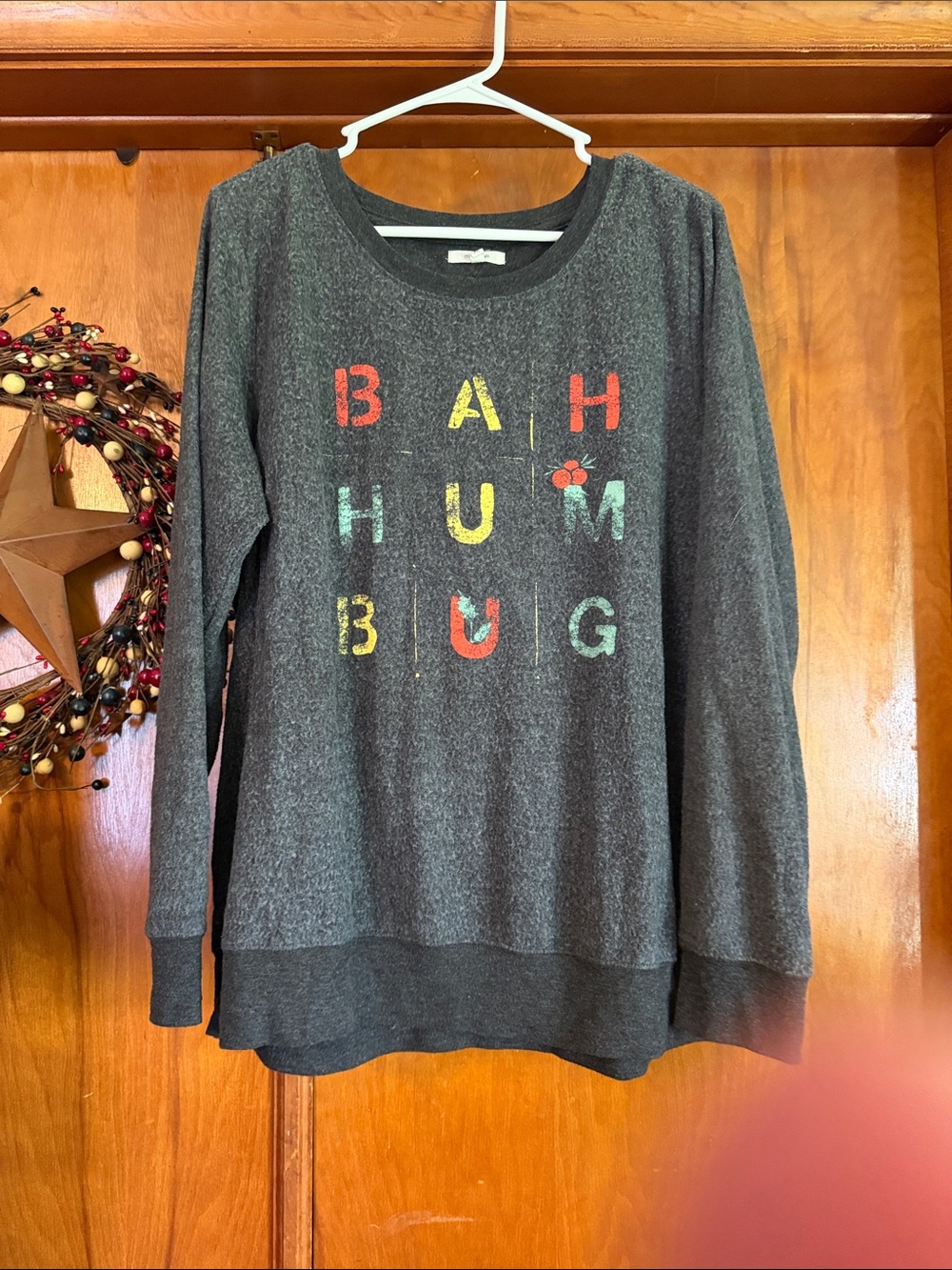 Women’s Charcoal 'Bah Humbug' Graphic Sweatshirt